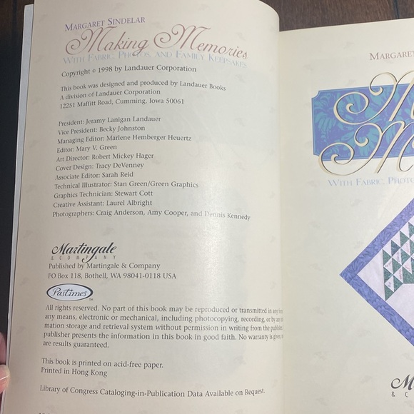 NWOT & vintage! Book: Making Memories with Fabric, Photos and Family Keepsakes - Picture 4 of 5